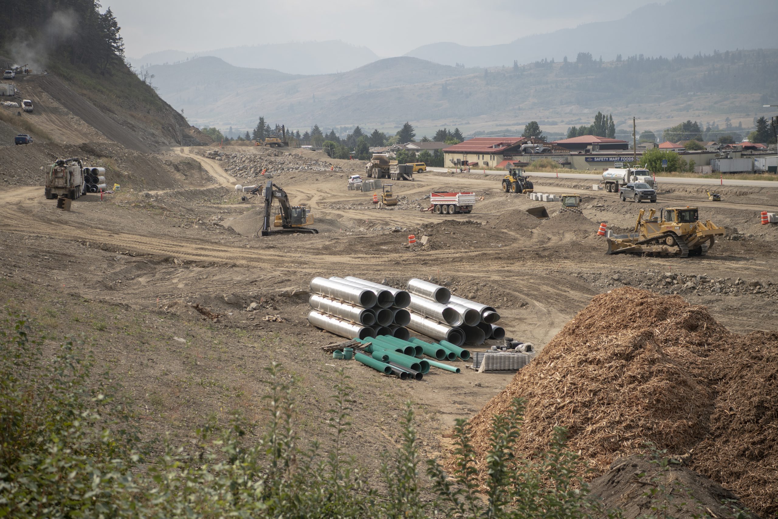 CHE Wide Shot Highway Under Construction